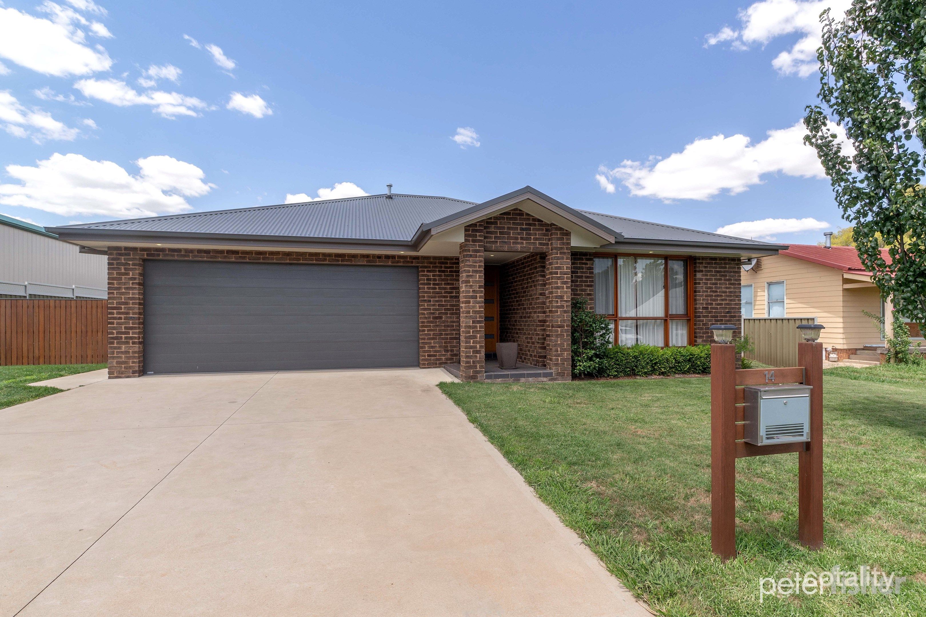 14 Unwin St, Millthorpe, NSW 2798