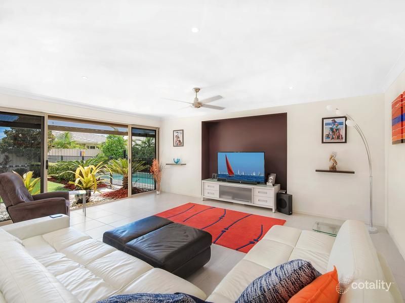 37 Sovereign Cct, Pelican Waters, QLD 4551