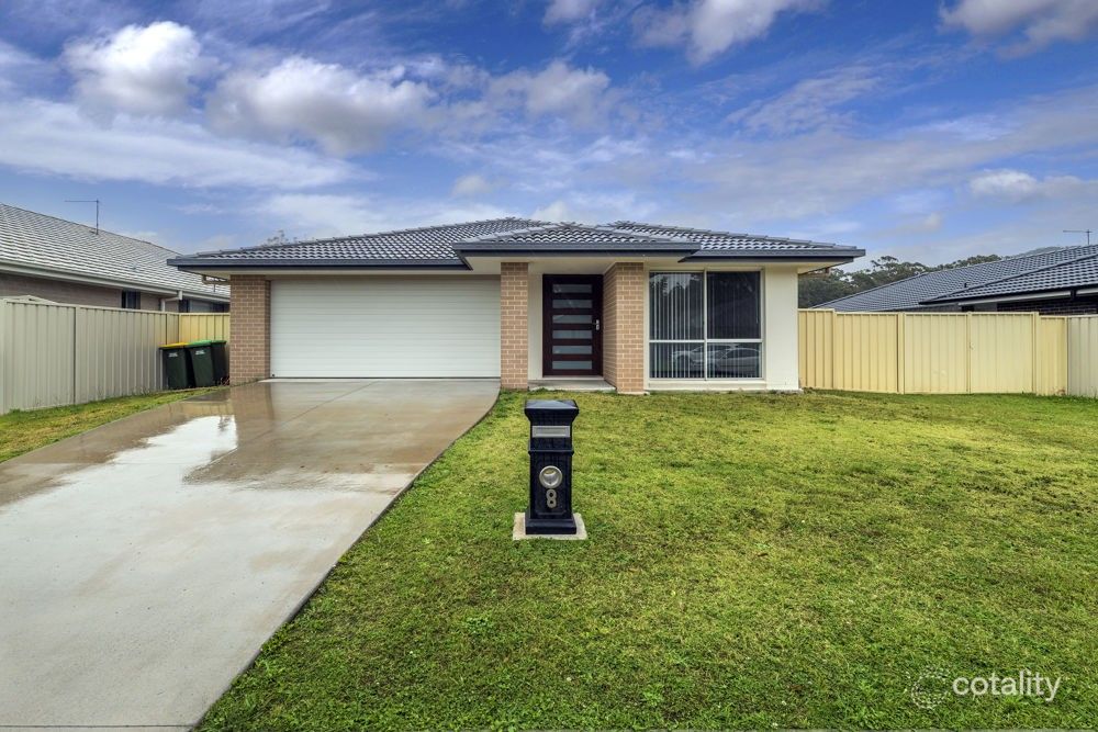 8 Broadwater St, Sandy Beach, NSW 2456
