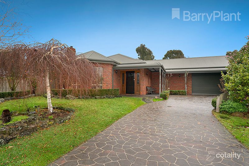 11 Dryden Ct, Berwick, VIC 3806