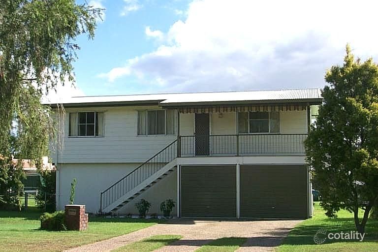 8 Brumm St, Norman Gardens, QLD 4701