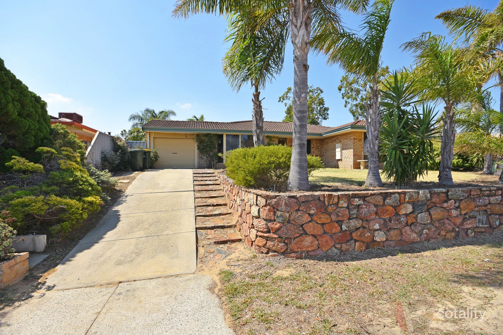 2 Manapouri Mndr, Joondalup, WA 6027