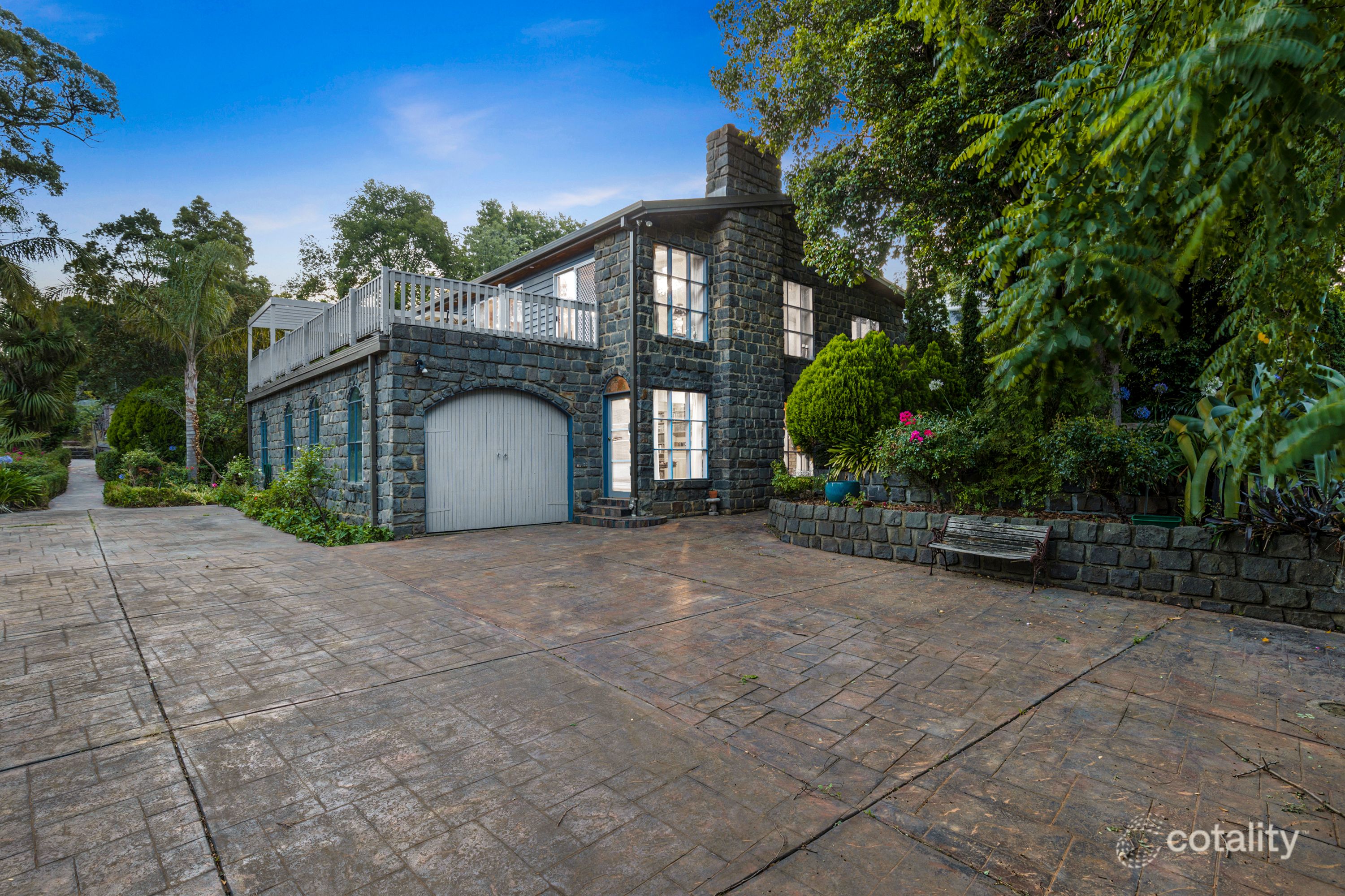 8 View St, Upwey, VIC 3158