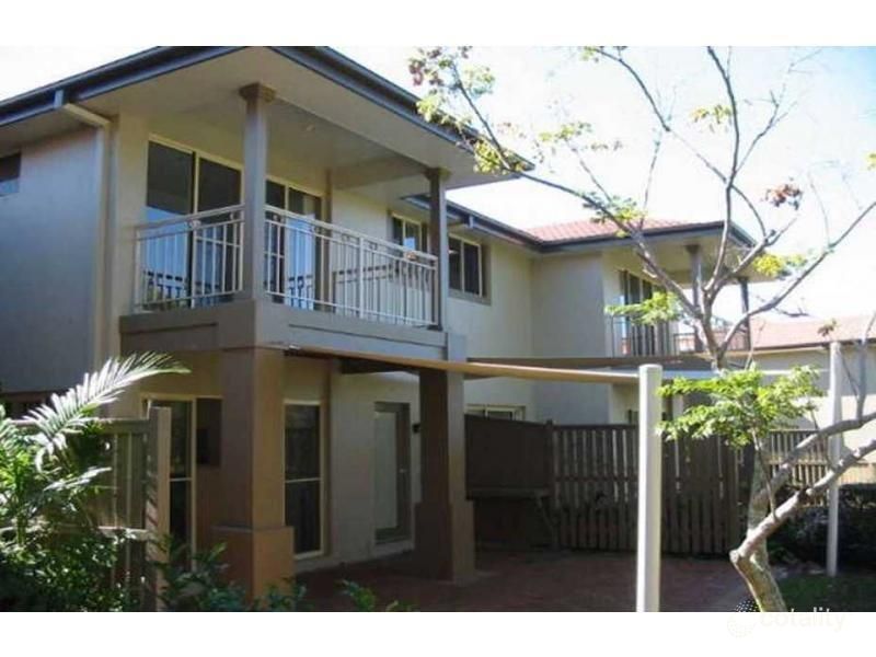 8126 Magnolia Gardens Ct, Hope Island, QLD 4212