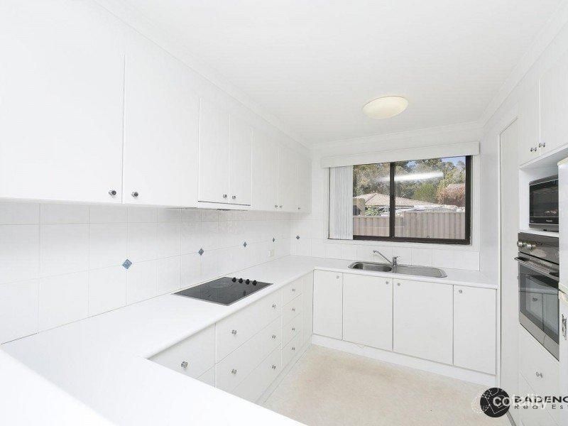 12 Pockley Cl, Macgregor, ACT 2615