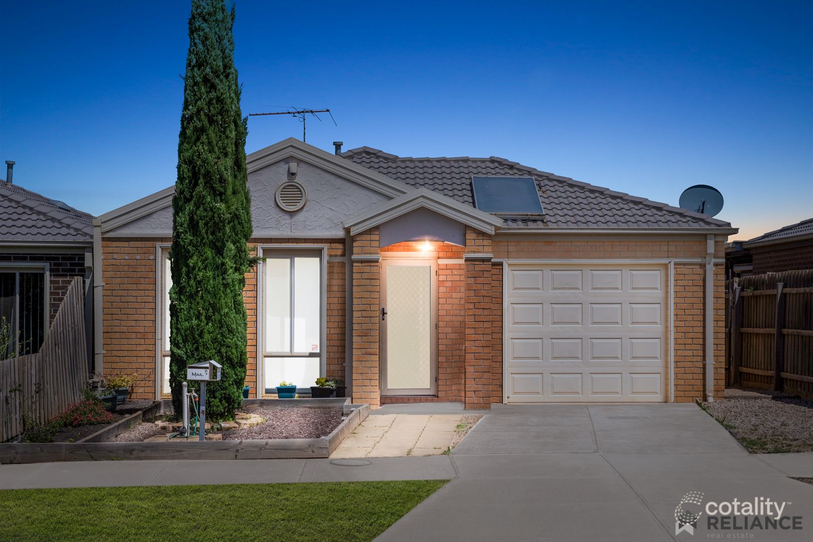11 Granholm Gr, Harkness, VIC 3337