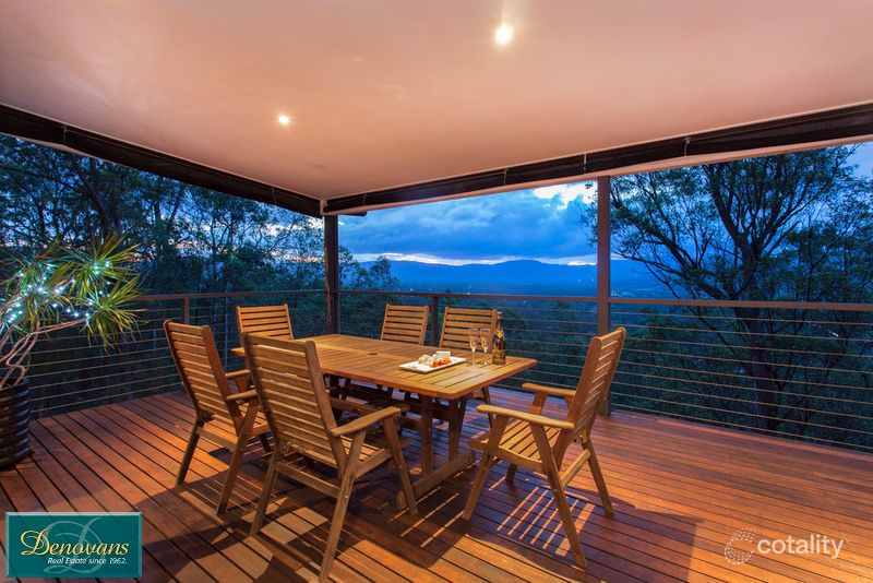 1 Dickens Pl, Samford Valley, QLD 4520