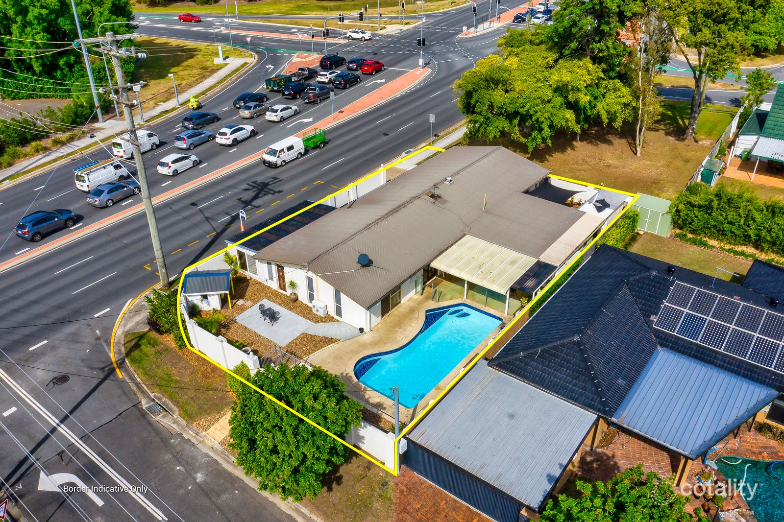 2 Sophie Ave, Broadbeach Waters, QLD 4218