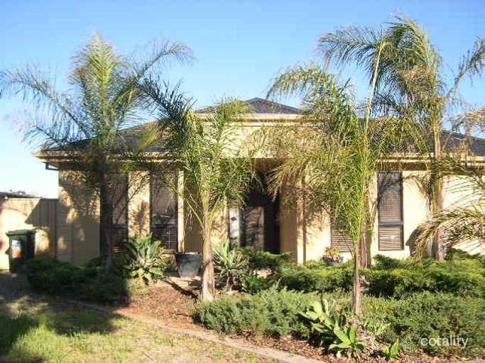 16 Adelaide Rd, Kapunda, SA 5373