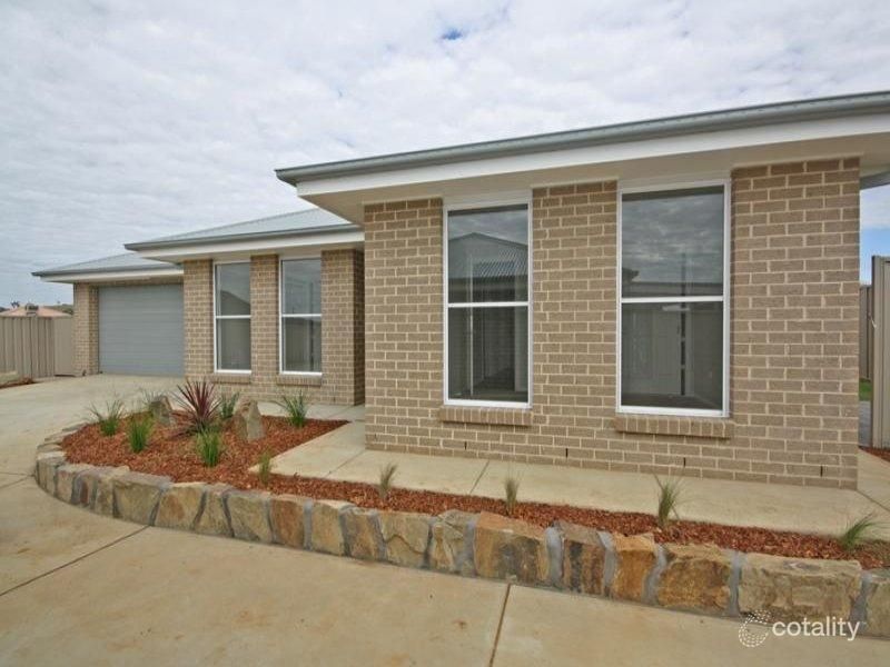 2/14 Willang Cres, Glenfield Park, NSW 2650
