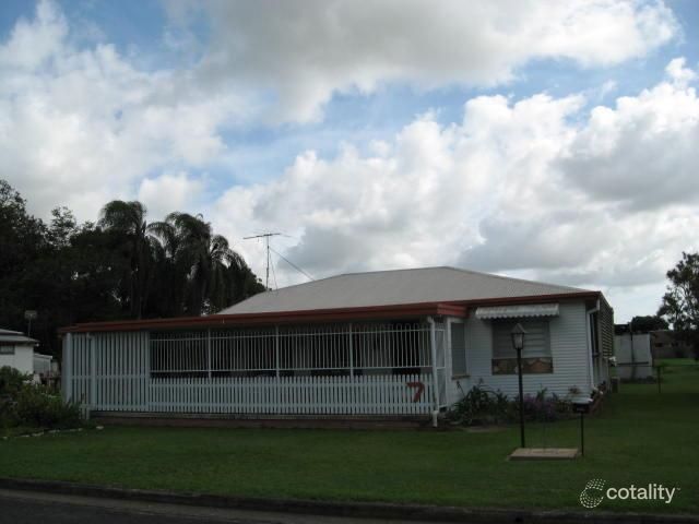 7 High St, Walkerston, QLD 4751