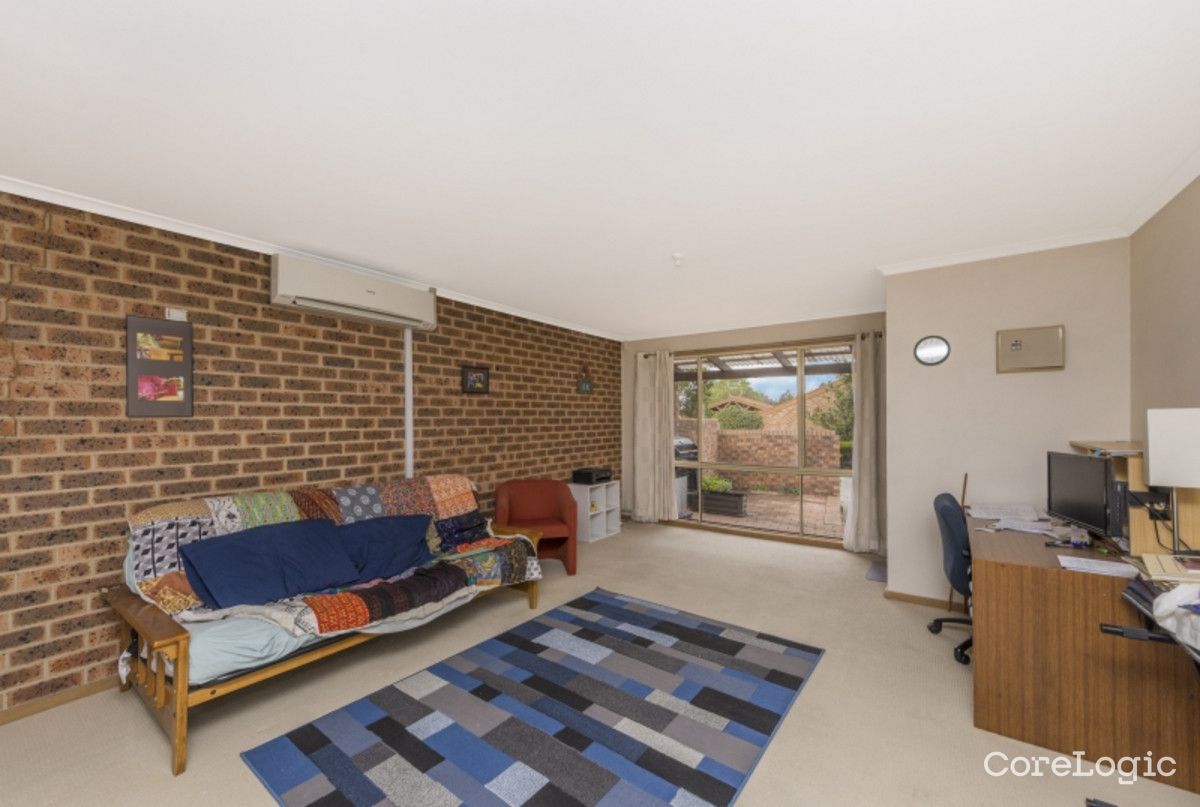 2/1 Edwell Pl, Lyneham, ACT 2602