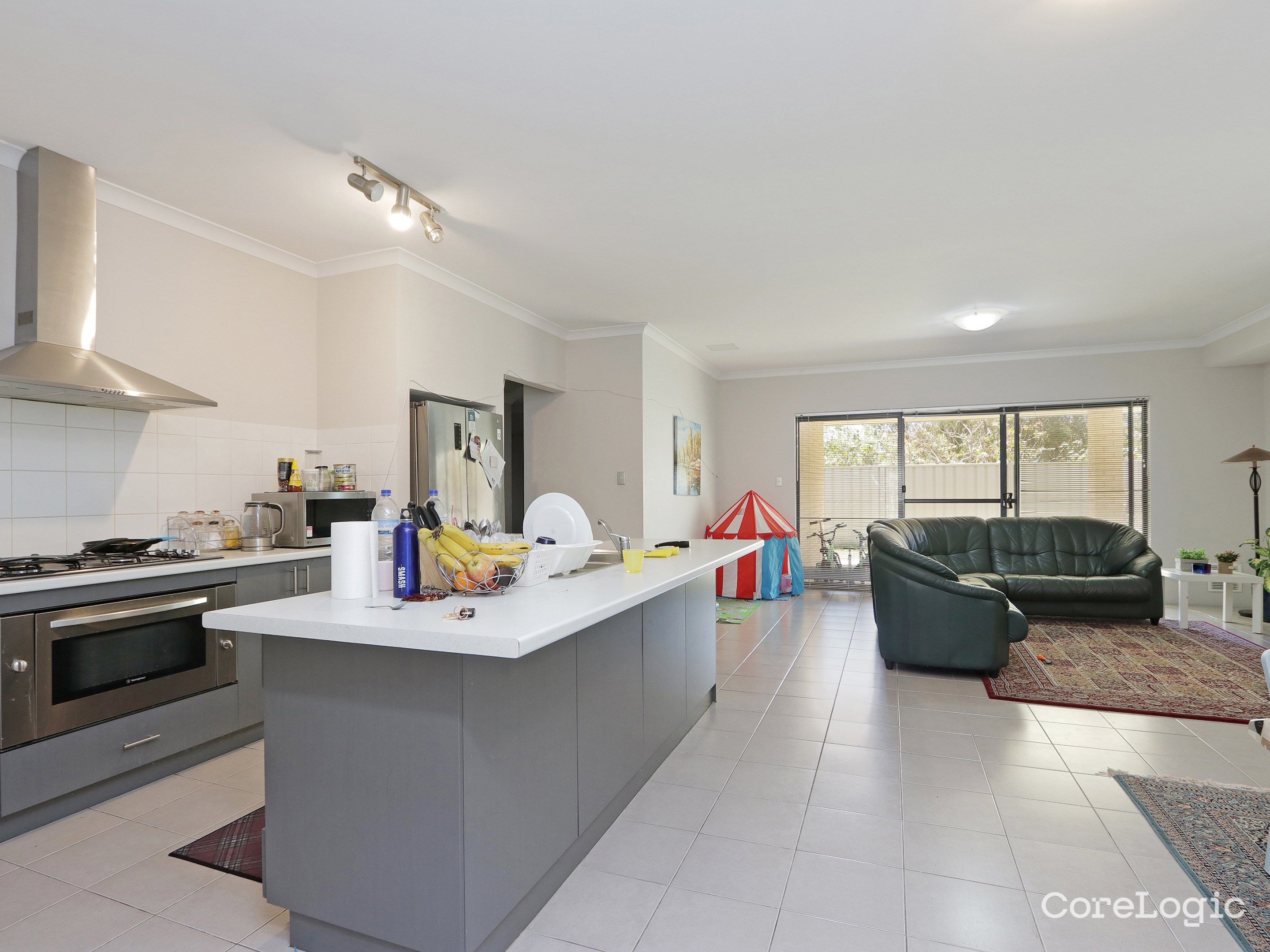 40 Elizabeth St, East Cannington, WA 6107