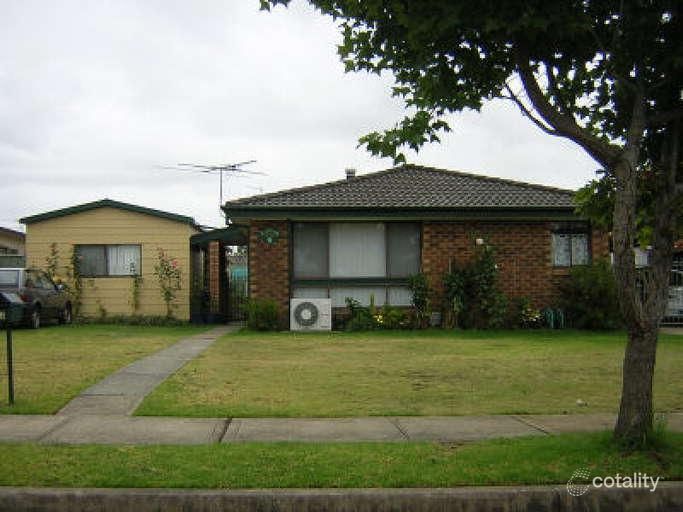 6 Bimbi Pl, Bonnyrigg, NSW 2177