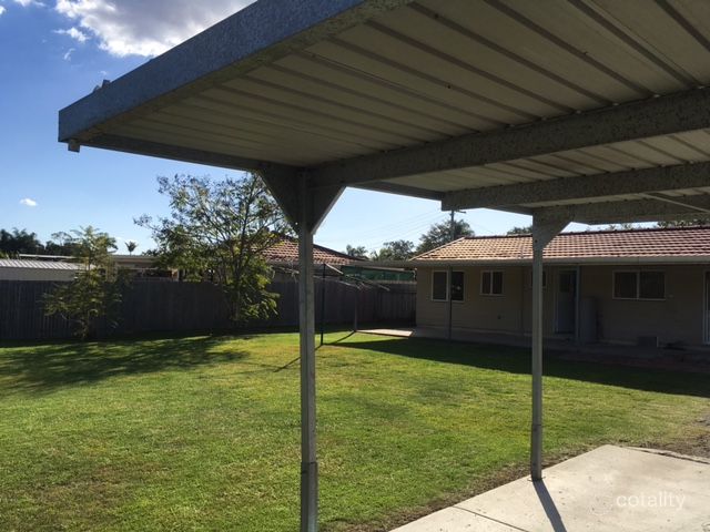 27 Royena Ct, Crestmead, QLD 4132