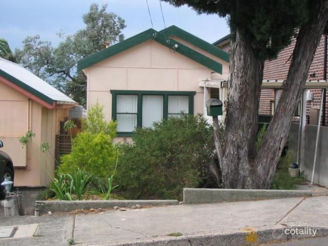 9 Caroline St, Earlwood, NSW 2206