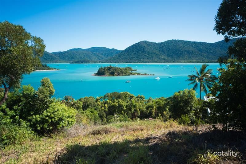 56 Harbour Ave, Shute Harbour, QLD 4802