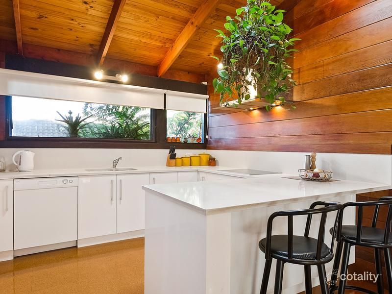 25 Binalong Ave, Allambie Heights, NSW 2100