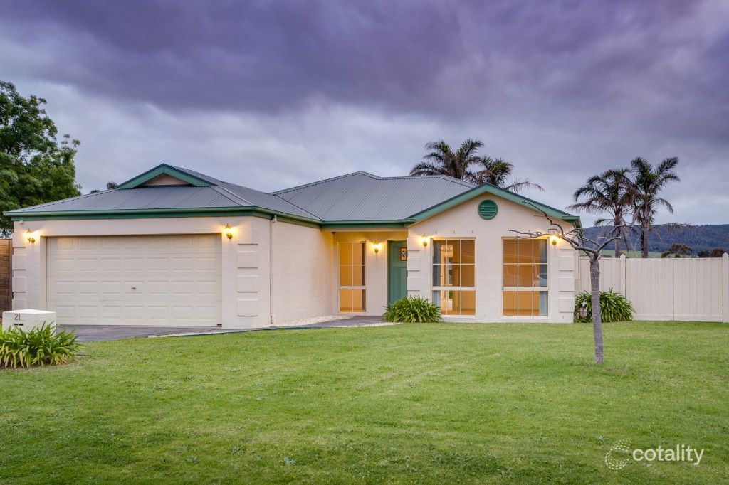 21 Fairway Dr, Safety Beach, VIC 3936