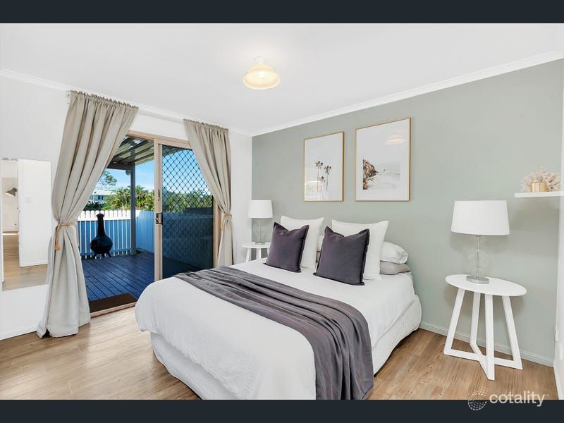 27/63 Olsen Ave, Labrador, QLD 4215