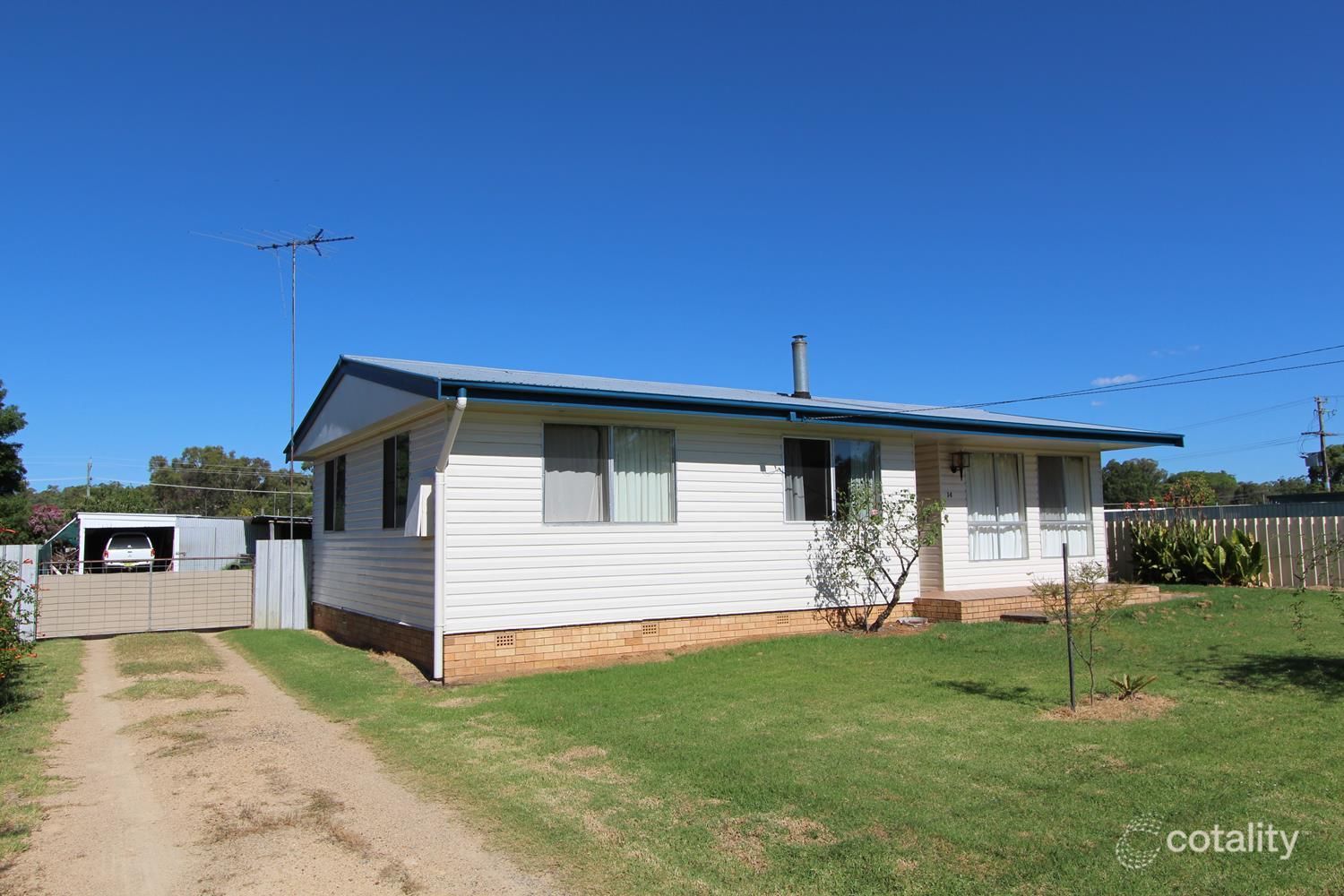 14 Marsh St, Gilgai, NSW 2360