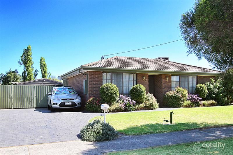 3 Rokeby Cres, Craigieburn, VIC 3064