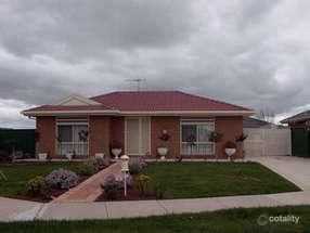 1 Boyle Tce, Burnside, VIC 3023