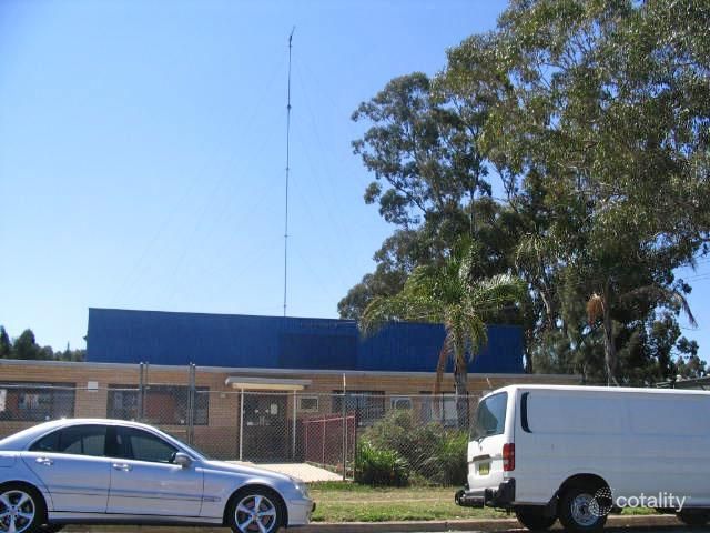 11 Coombes Dr, Penrith, NSW 2750