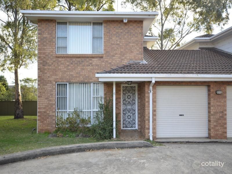 6/4 Jacquinot Pl, Glenfield, NSW 2167