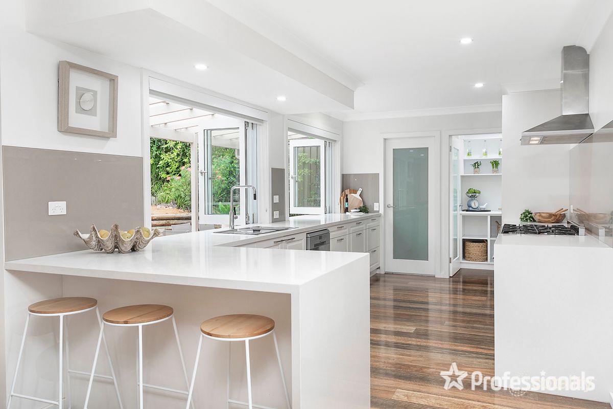 8 Todd Pl, Illawong, NSW 2234