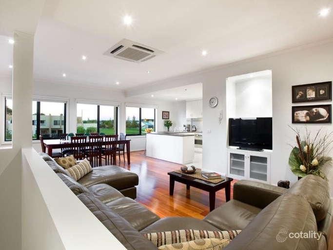 61/337 Station St, Thornbury, VIC 3071