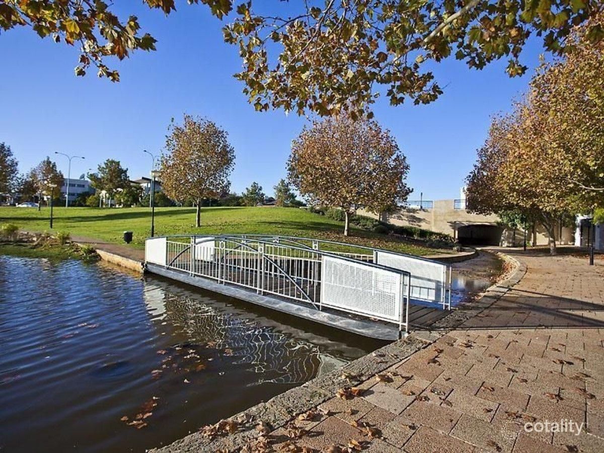 8/11 Regal Pl, East Perth, WA 6004