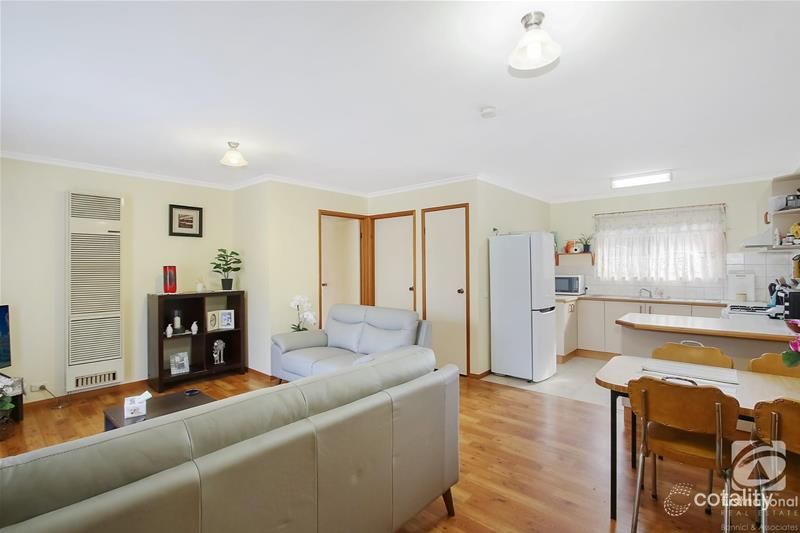 2/11 Emery Ct, West Wodonga, VIC 3690