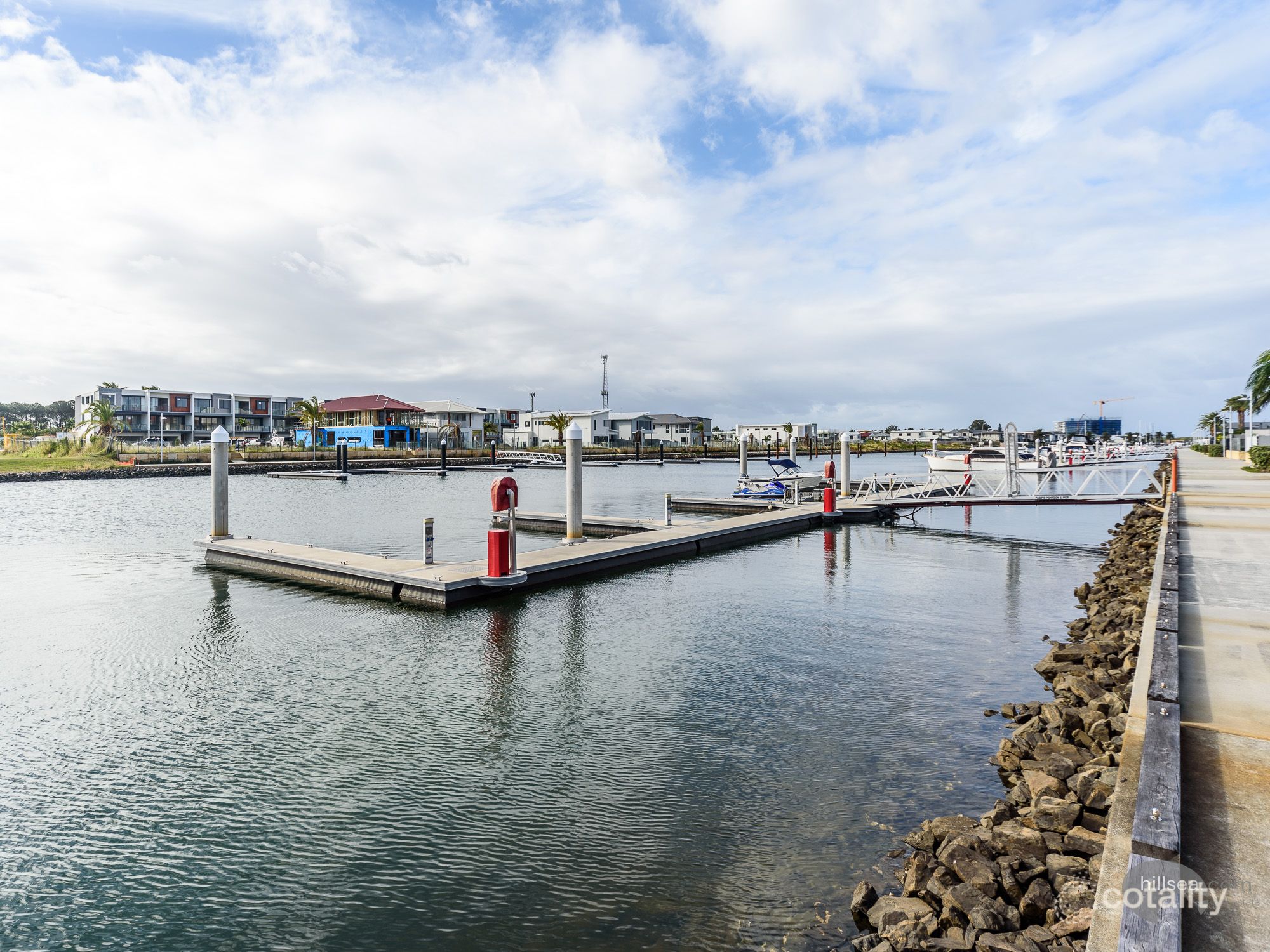 8 Benetti Cres, Hope Island, QLD 4212