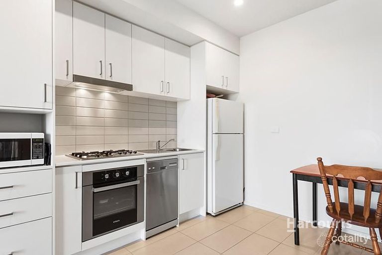 209/80 Cheltenham Rd, Dandenong, VIC 3175