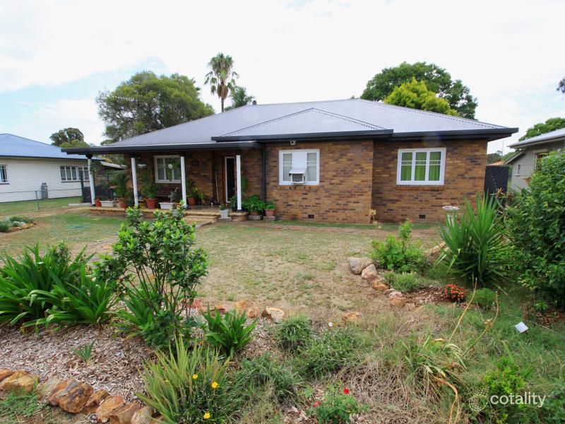 60 Knight St, Kingaroy, QLD 4610