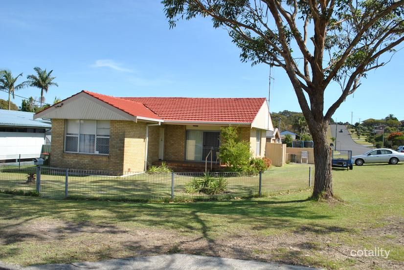 99 Lake St, Forster, NSW 2428