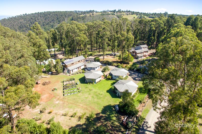 14 Ward St, Kinglake, VIC 3763