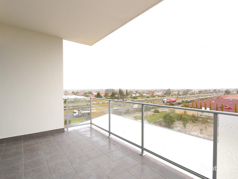 303/25 Malata Cres, Success, WA 6164