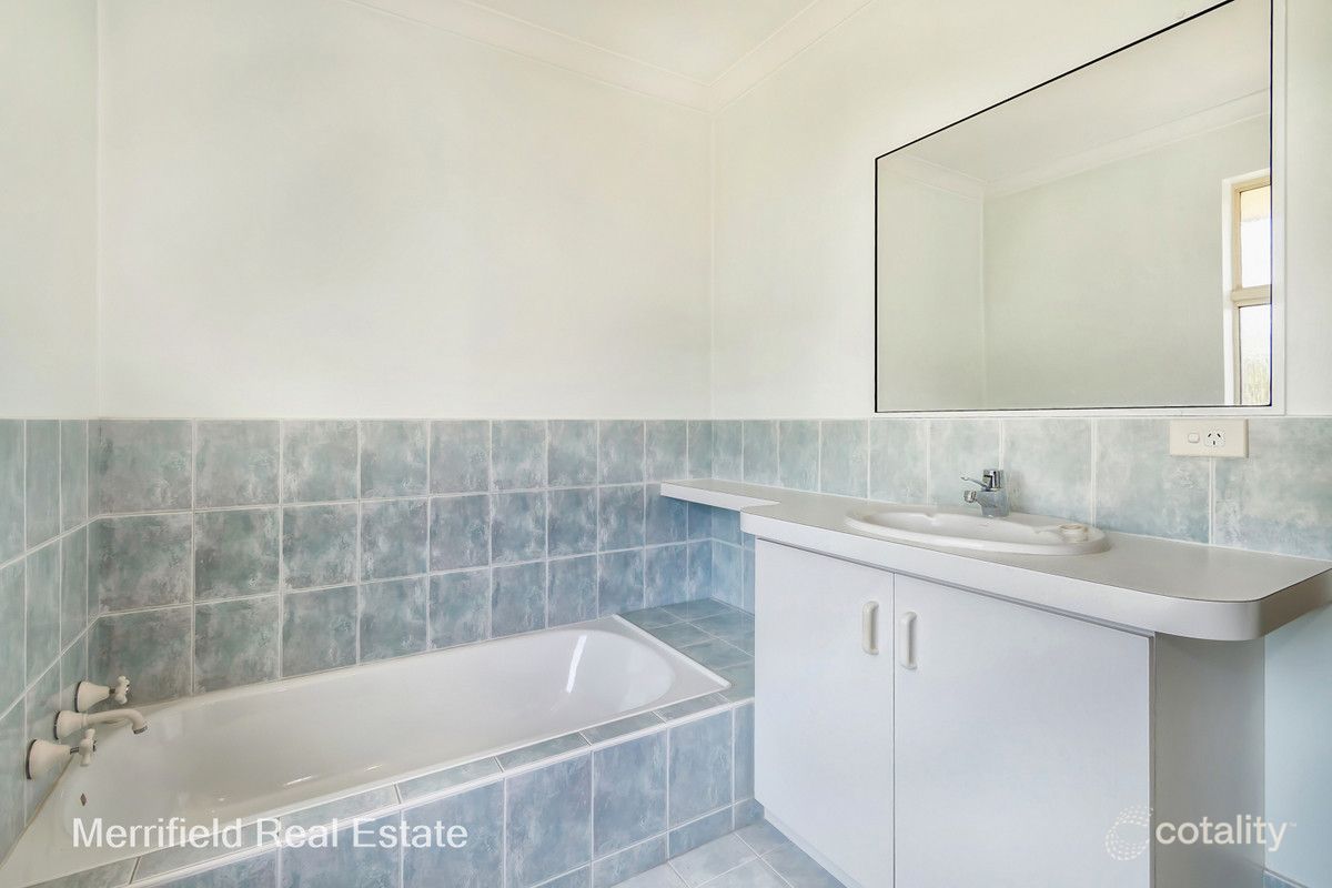 4 Susan Ct, Yakamia, WA 6330