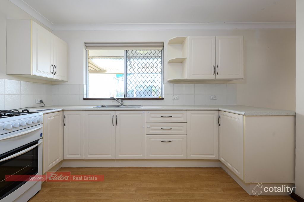 4/11 Louise St, Rockingham, WA 6168