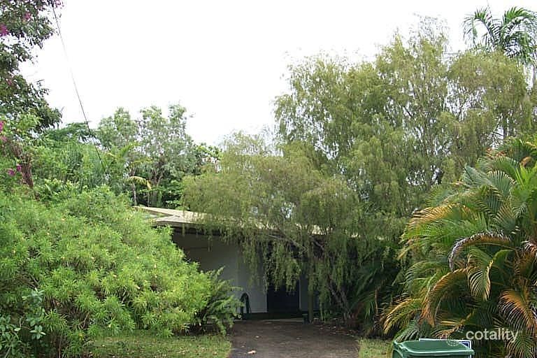 11 Bataan Cl, Trinity Park, QLD 4879