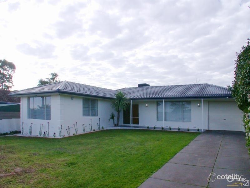 25 Sedunary Rd, Morphett Vale, SA 5162