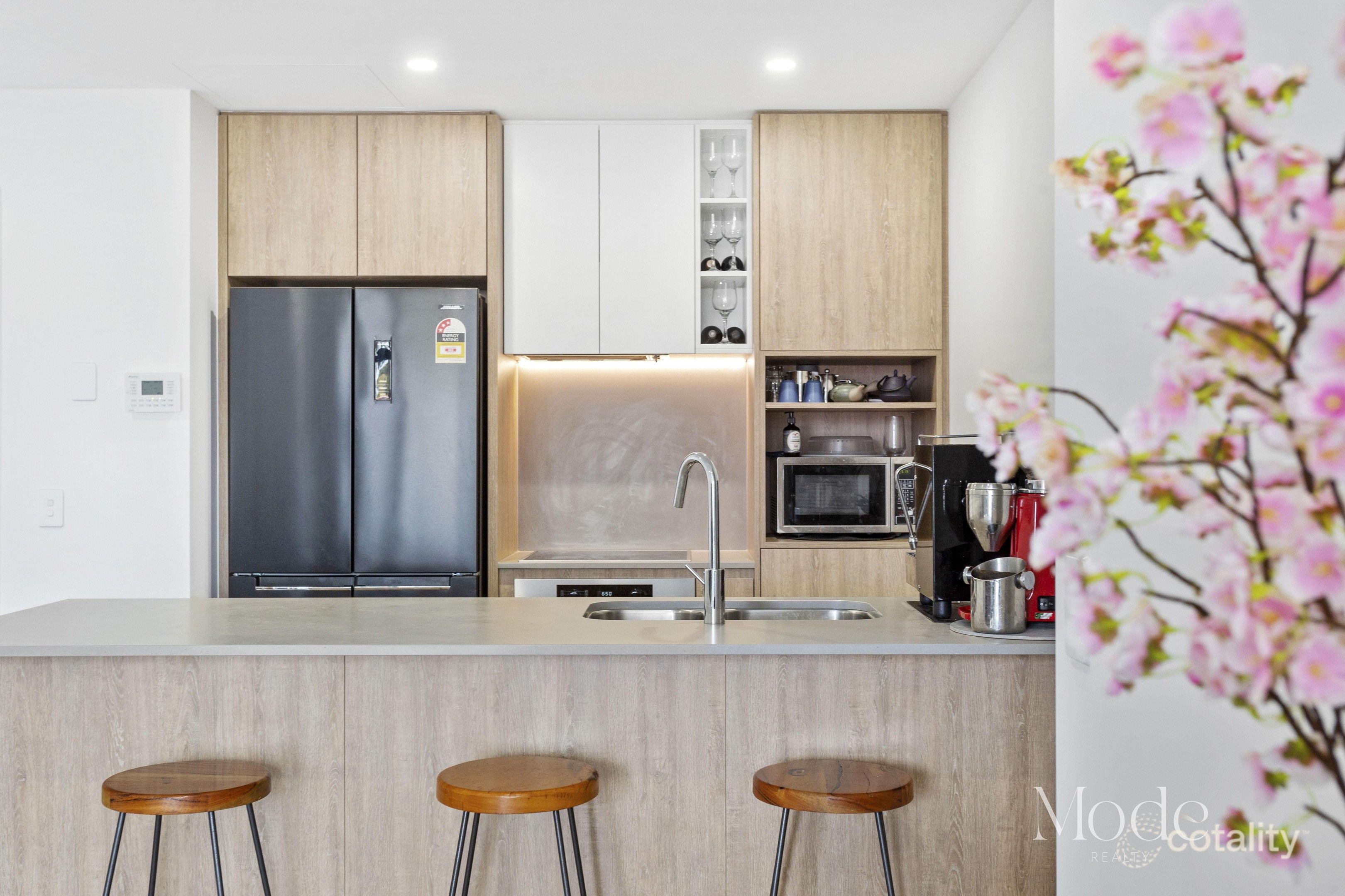 306/22 Kearns Cres, Ardross, WA 6153