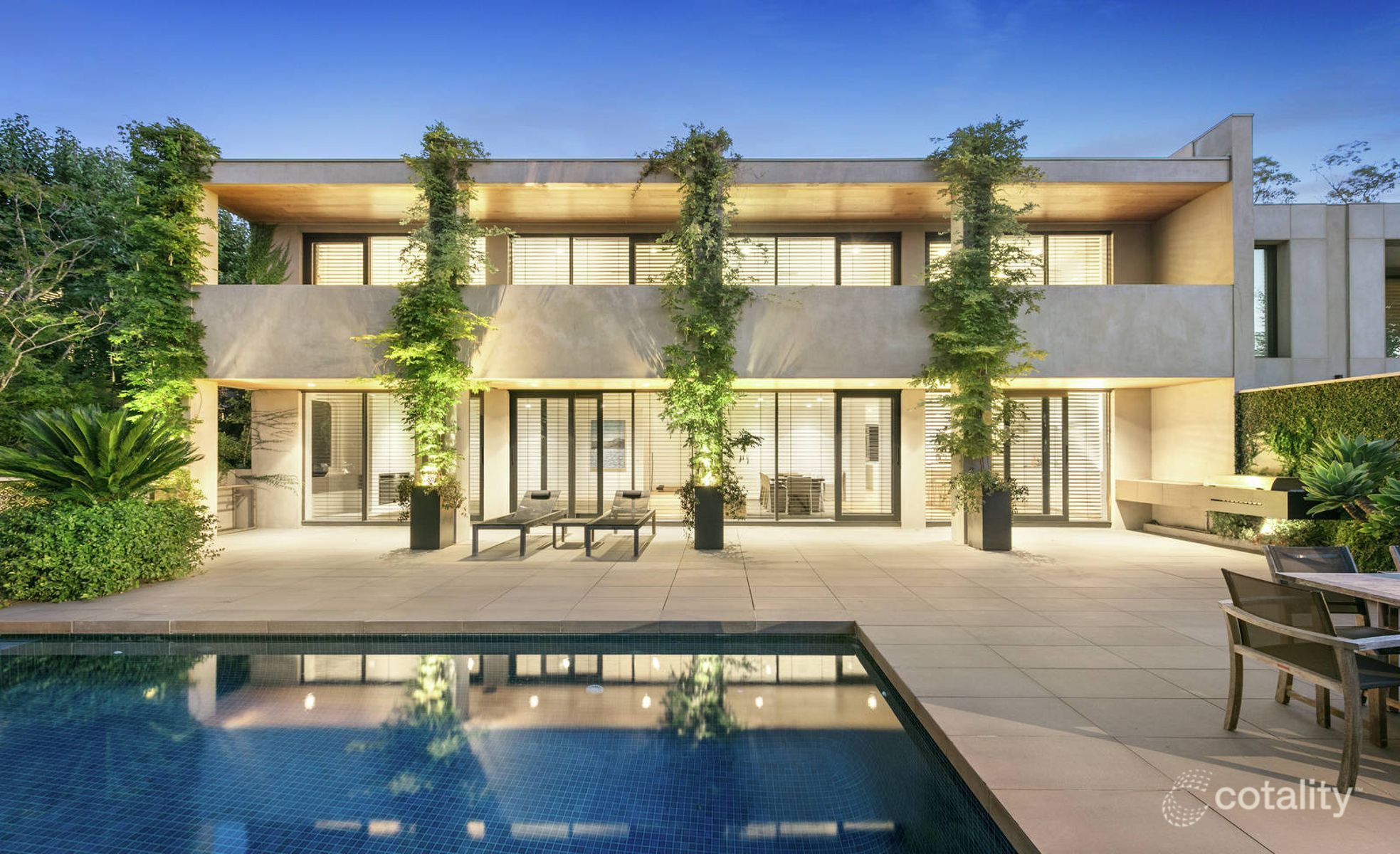 18 Winifred Cres, Toorak, VIC 3142