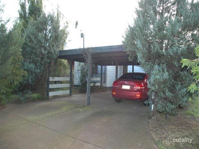 64 Cradle Rd, Diggers Rest, VIC 3427