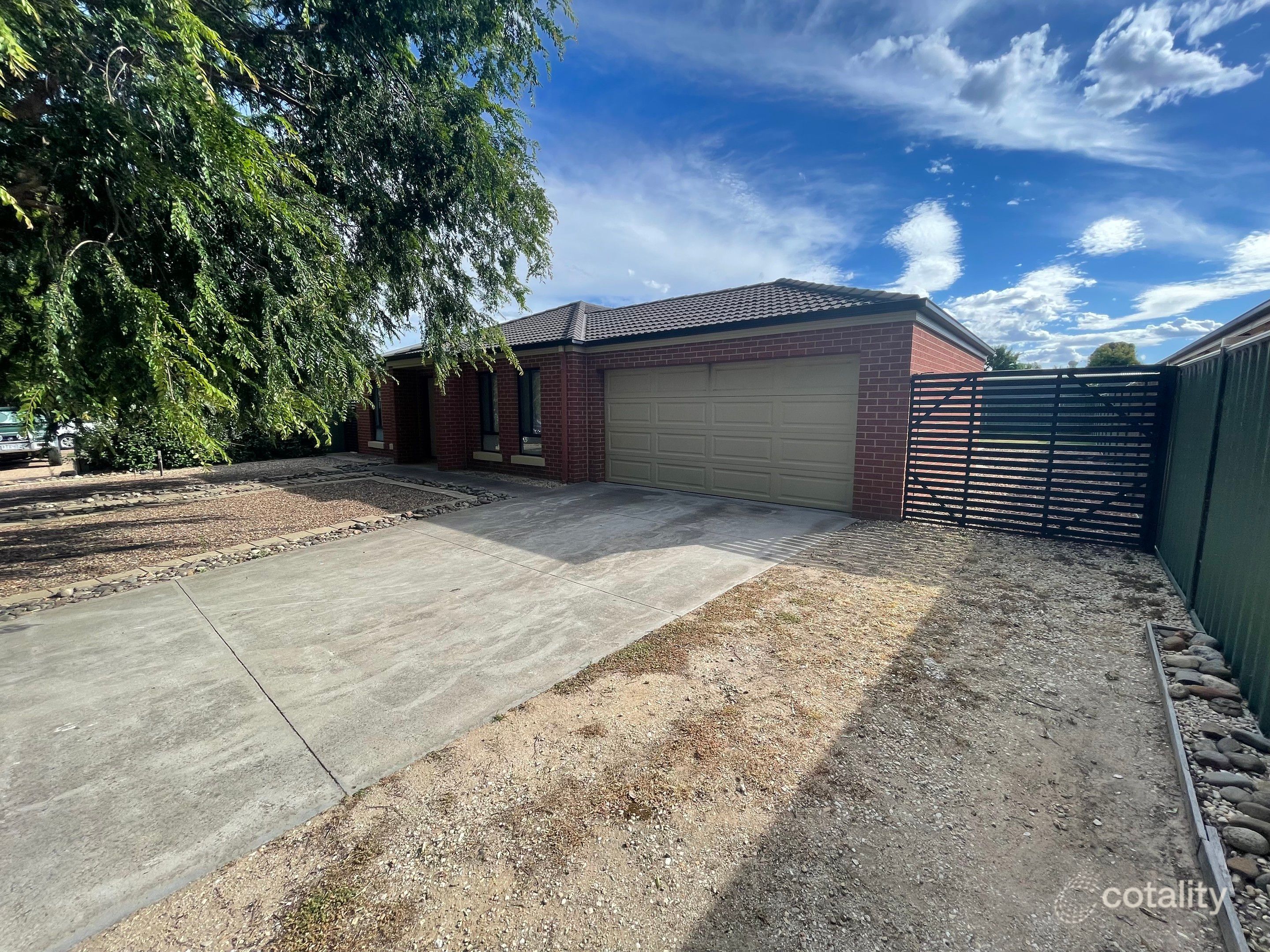 32 Candlewood Dr, Strathfieldsaye, VIC 3551