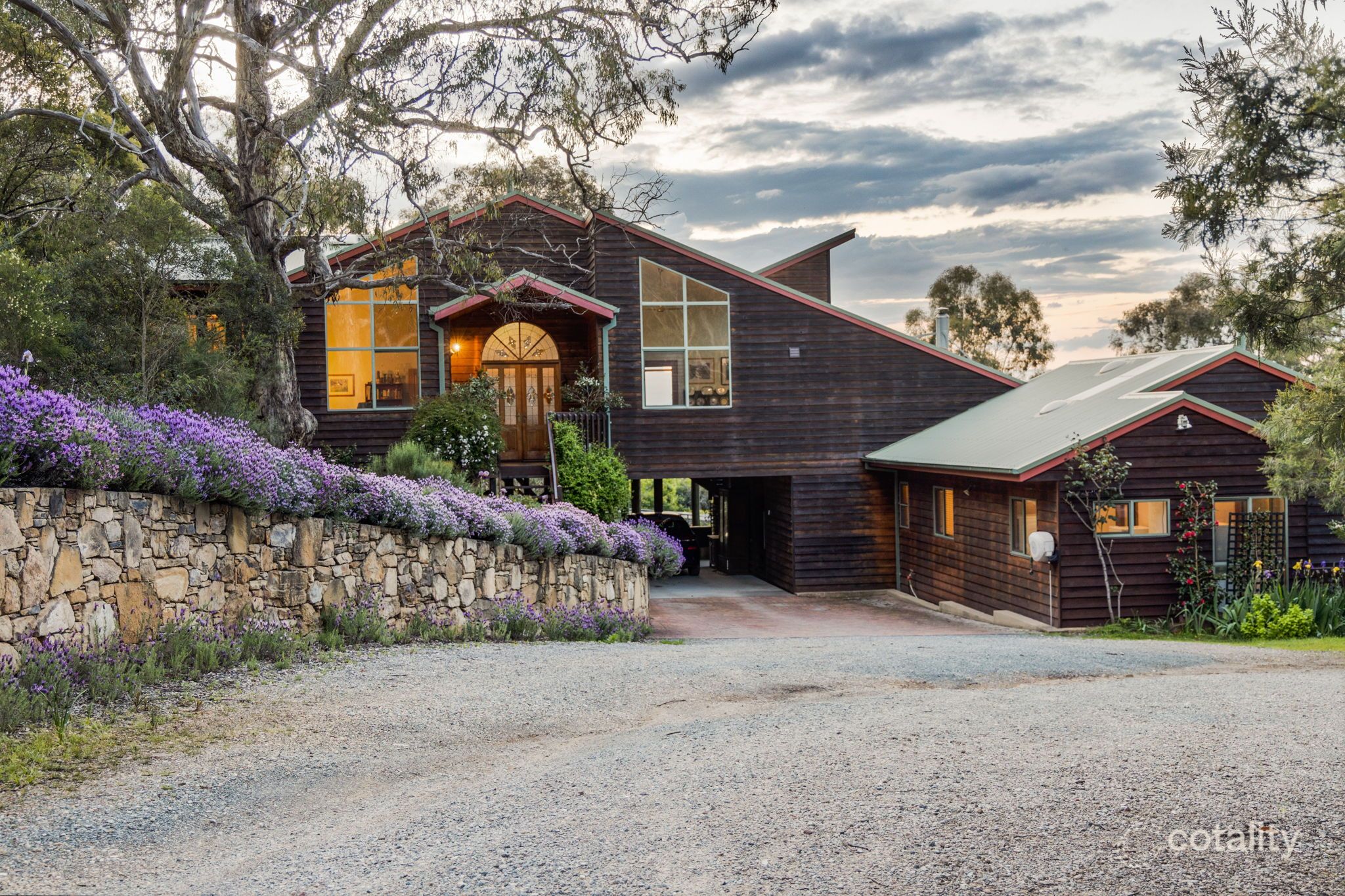 6 Outlook Pl, The Ridgeway, NSW 2620