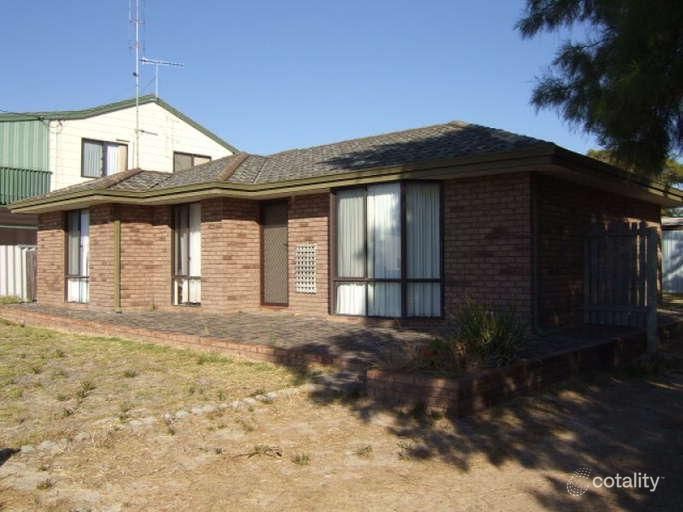 4 Catalonia St, Cervantes, WA 6511