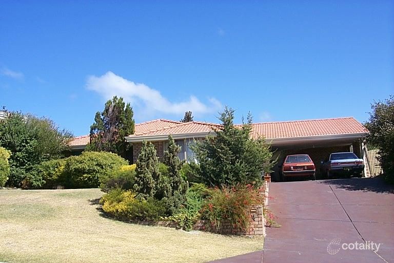 4 Bascombe Rise, Hillarys, WA 6025